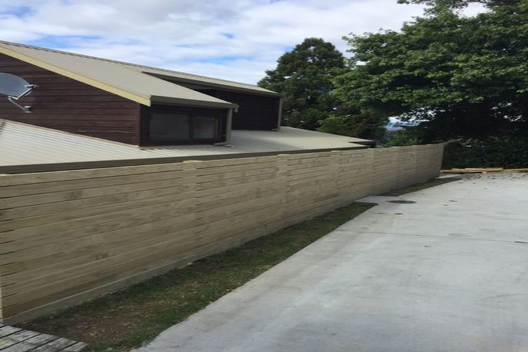 Photo of property in 1/86 Waimumu Road, Massey, Auckland, 0614