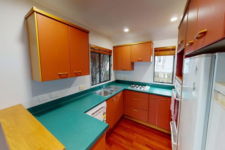 Photo of property in 12/86 Brougham Street, Mount Victoria, Wellington, 6011