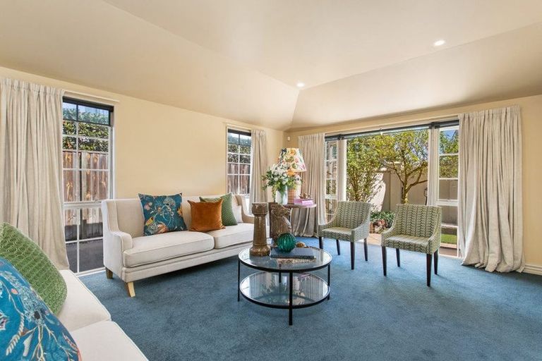 Photo of property in 2/61 Murray Place, St Albans, Christchurch, 8014