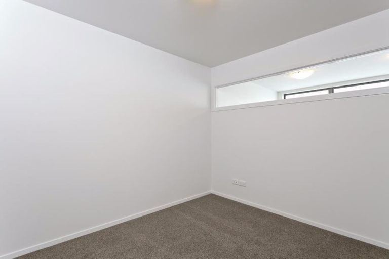 Photo of property in 8/26 Railway Street West, Papakura, 2110