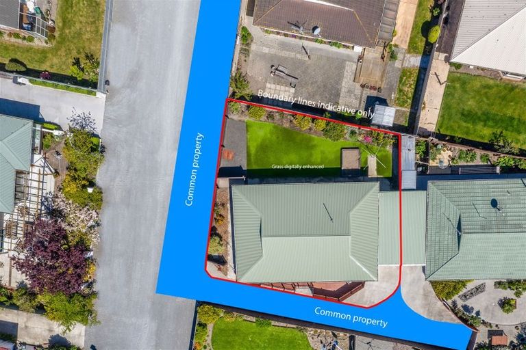 Photo of property in 1/450a Harewood Road, Harewood, Christchurch, 8051