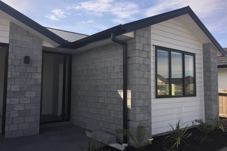 Photo of property in 24 Furlong Road, Papamoa, 3118