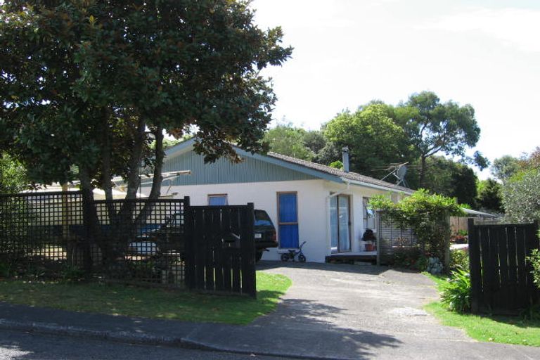 Photo of property in 1 Battenburg Place, Torbay, Auckland, 0630