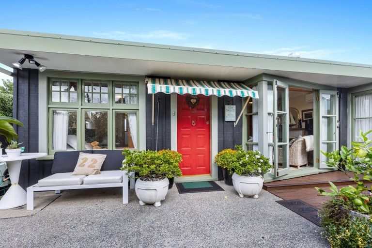 Photo of property in 16a Laurence Street, Manly, Whangaparaoa, 0930