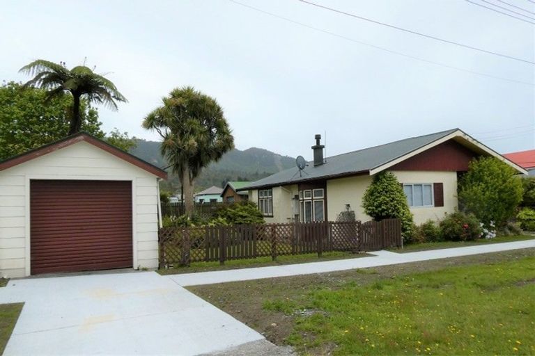 Photo of property in 5 Mcgowan Street, Runanga, 7803