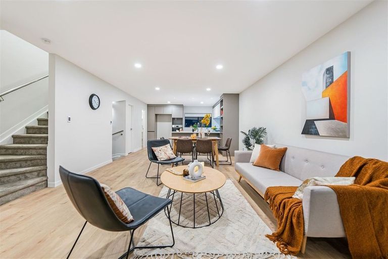 Photo of property in 18 Meritage Lane, Te Atatu South, Auckland, 0610