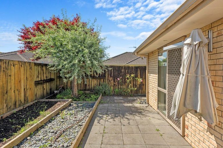 Photo of property in 22 Gardenia Close, Melville, Hamilton, 3206