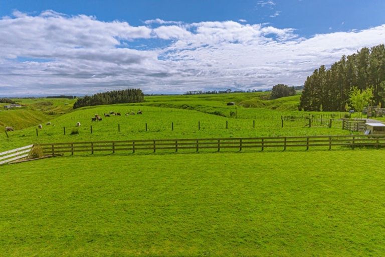 Photo of property in 157 Williams Road, Muriwai, Gisborne, 4072