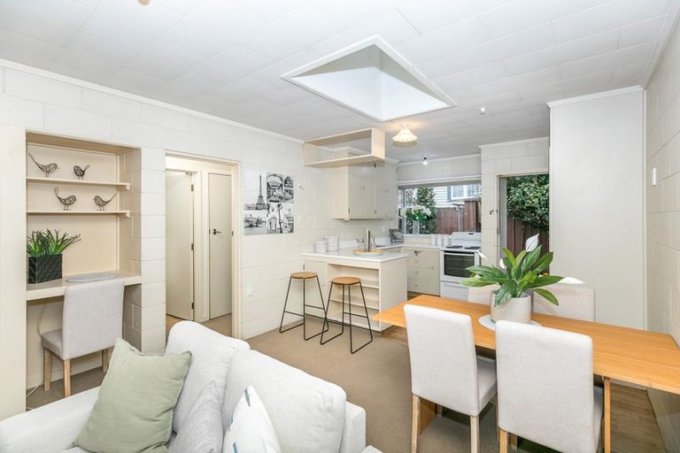 Photo of property in 2/121 Queens Avenue, Frankton, Hamilton, 3204