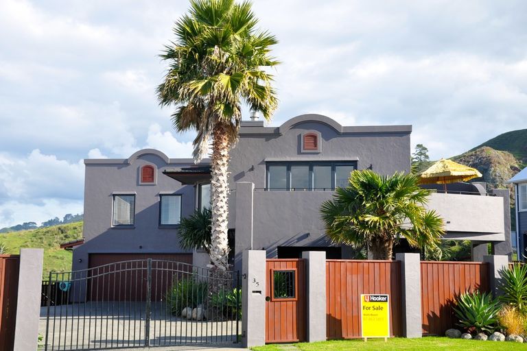 Photo of property in 35 Mayor View Terrace, Waihi Beach, 3611
