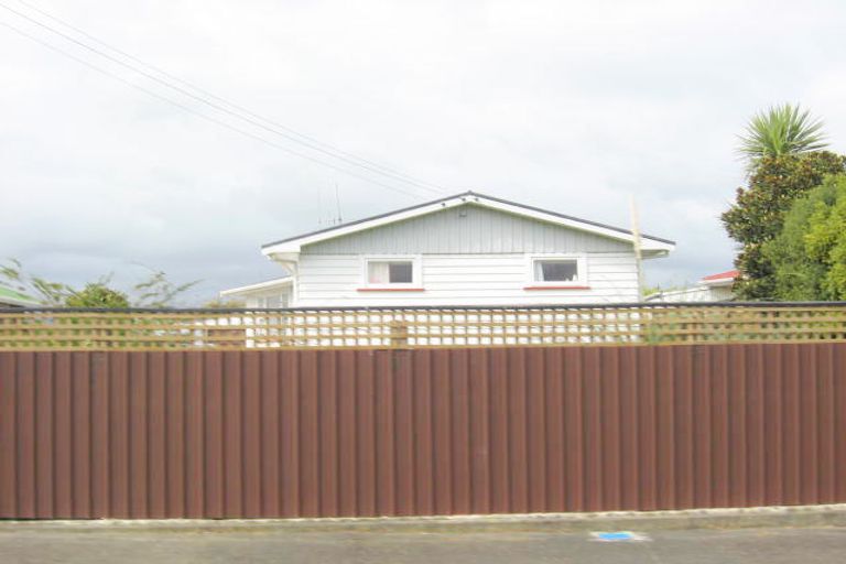 Photo of property in 8 John Street, Levin, 5510