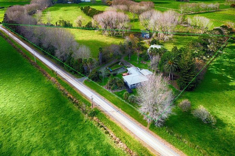 Photo of property in 734 Okahukura Road, Tapora, Wellsford, 0977