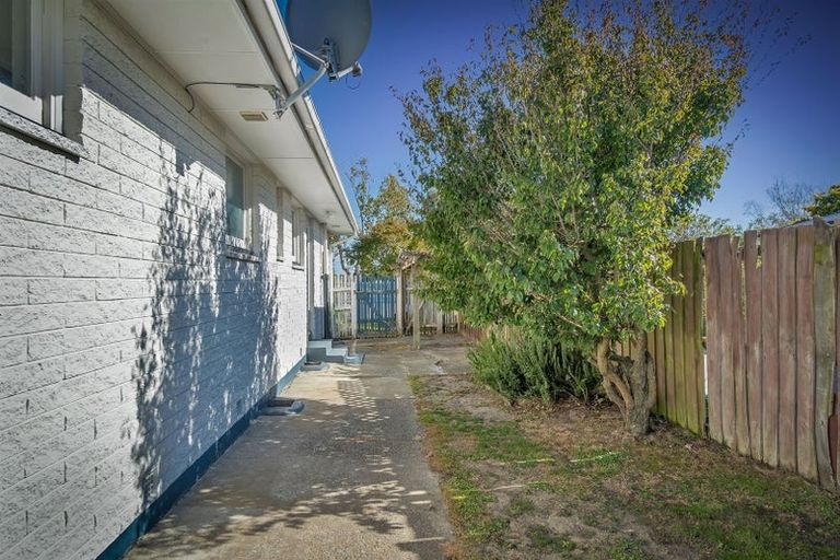 Photo of property in 24 West-watson Avenue, Hillmorton, Christchurch, 8025
