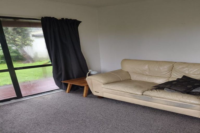 Photo of property in 42 Kamahi Street, Stokes Valley, Lower Hutt, 5019