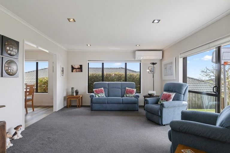 Photo of property in 16 Ludlow Place, Pukekohe, 2120