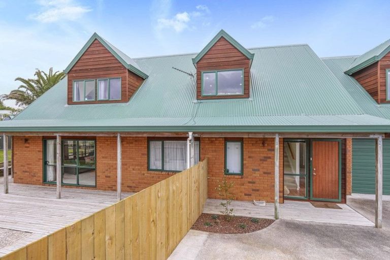 Photo of property in 6a Gills Avenue, Papakura, 2110