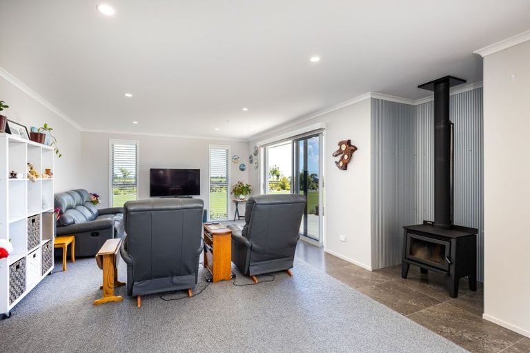 Photo of property in 523 Ngatimaru Road, Tikorangi, Waitara, 4383