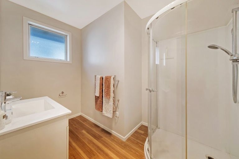 Photo of property in 385 Estuary Road, South New Brighton, Christchurch, 8062