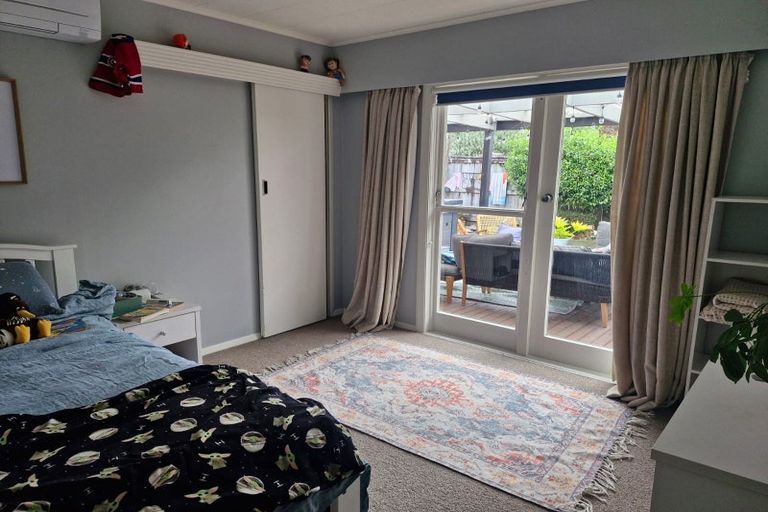 Photo of property in 24 Pempsey Street, Silverstream, Upper Hutt, 5019