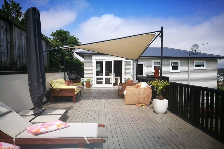 Photo of property in 32 Prospect Terrace, Johnsonville, Wellington, 6037