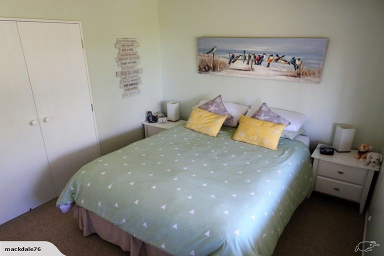 Photo of property in 42 Seadown Crescent, Amberley, 7410