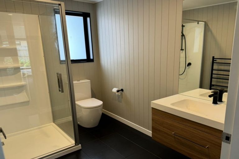 Photo of property in 8 Kaiwaru Place, Waikanae, 5036