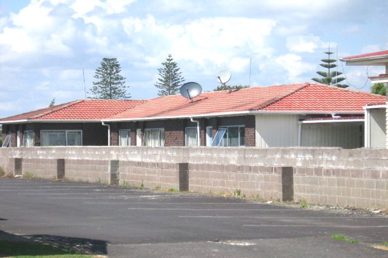 Photo of property in 2/37 Wattle Street, New Lynn, Auckland, 0600