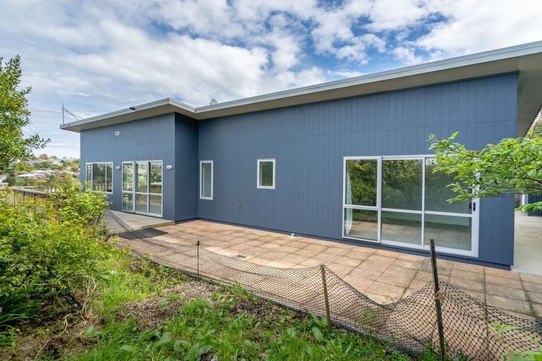 Photo of property in 12 Robinson Street, Lookout Point, Dunedin, 9011