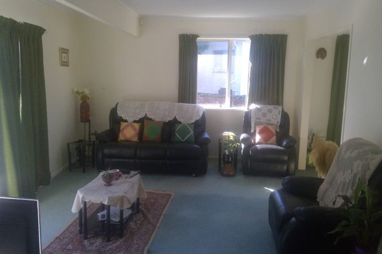 Photo of property in 2/46 Colum Place, Bucklands Beach, Auckland, 2014