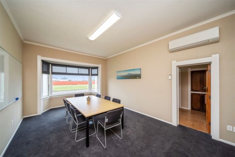 Photo of property in 47 Glover Road, Hawera, 4610