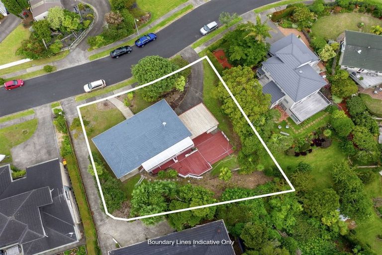 Photo of property in 17 Copperfield Terrace, Mellons Bay, Auckland, 2014