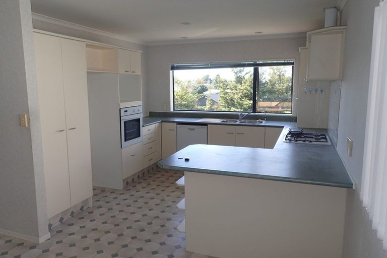 Photo of property in 35 Western Heights Drive, Western Heights, Hamilton, 3200