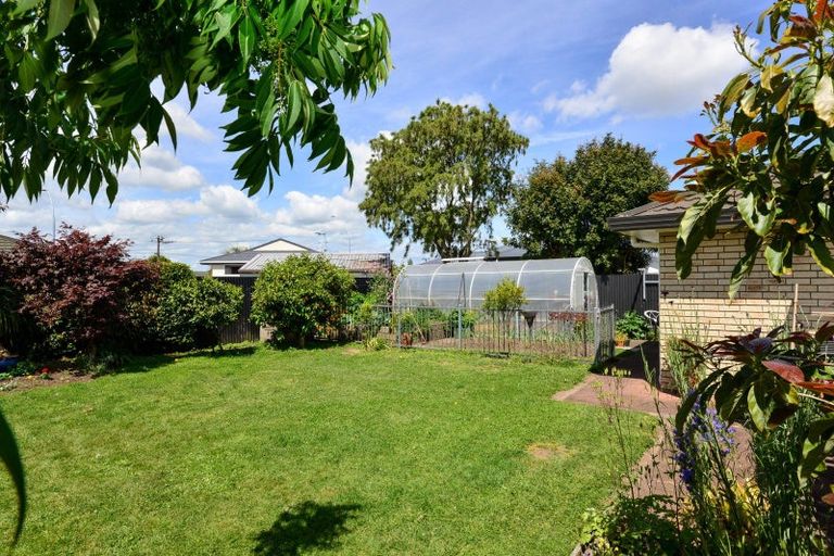 Photo of property in 21 Mangakoea Place, St Andrews, Hamilton, 3200