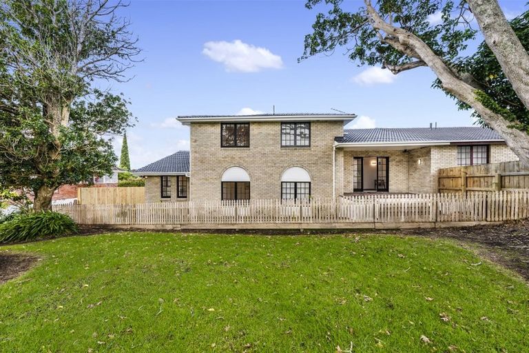 Photo of property in 1/25 James Evans Drive, Northcote, Auckland, 0627