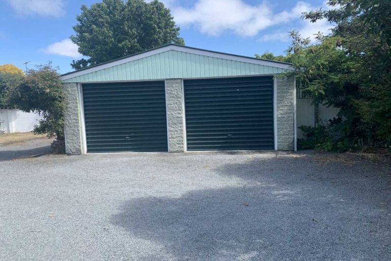 Photo of property in 49 Maidstone Road, Ilam, Christchurch, 8041