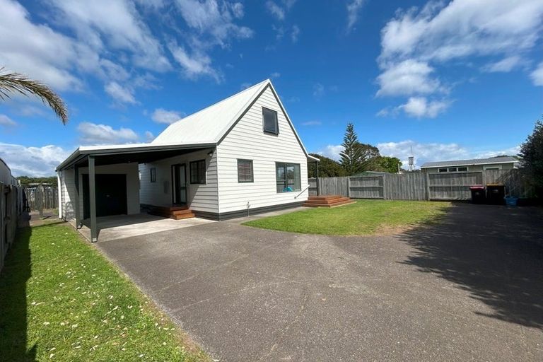Photo of property in 884b Papamoa Beach Road, Papamoa Beach, Papamoa, 3118