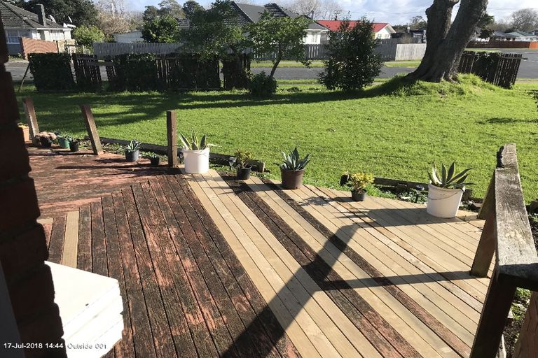 Photo of property in 2 Woburn Street, Mangere East, Auckland, 2024