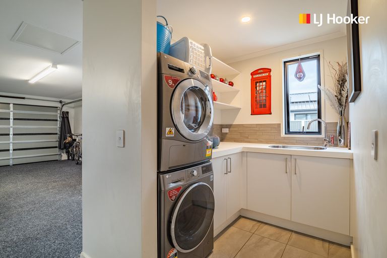 Photo of property in 83 Owhiro Avenue, Mosgiel, 9024