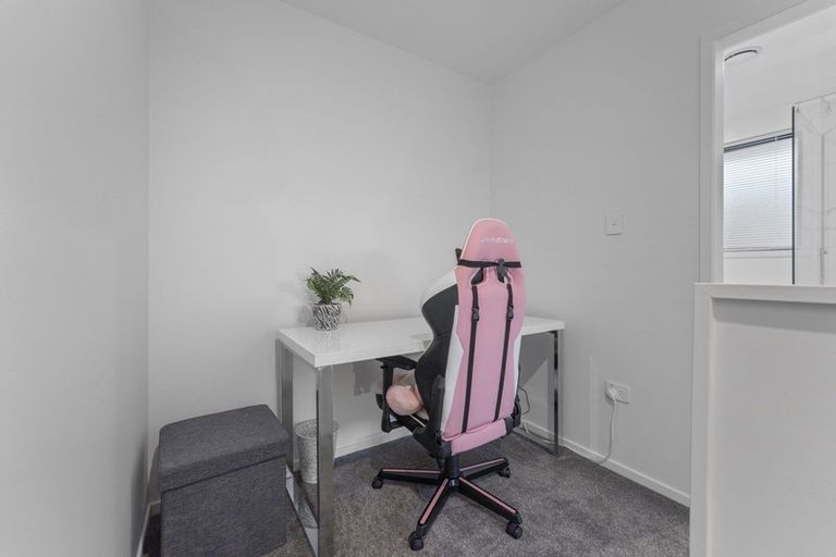 Photo of property in 2/324 Oxford Terrace, Avalon, Lower Hutt, 5011