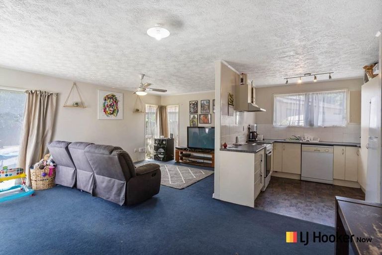 Photo of property in 23 Taitimu Drive, Weymouth, Auckland, 2103