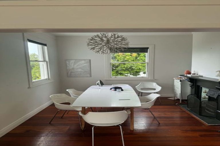 Photo of property in 52 St Vincent Avenue, Remuera, Auckland, 1050