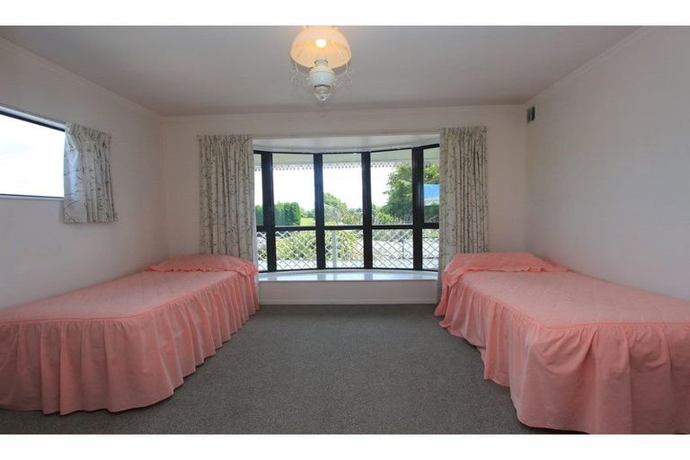 Photo of property in 1 Henry Street, Blenheim, 7201