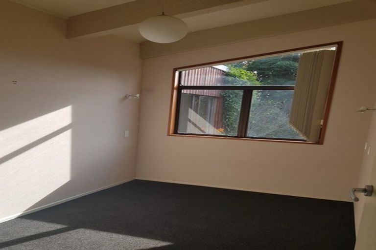 Photo of property in 9 Prudence Place, Oakura, 4314