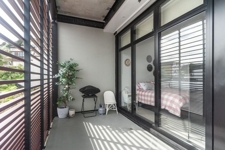 Photo of property in 202/11 Jean Caldwell Way, Island Bay, 6023