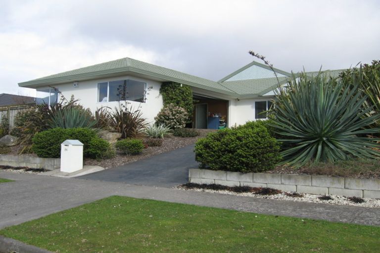 Photo of property in 86 Pacific Drive, Fitzherbert, Palmerston North, 4410