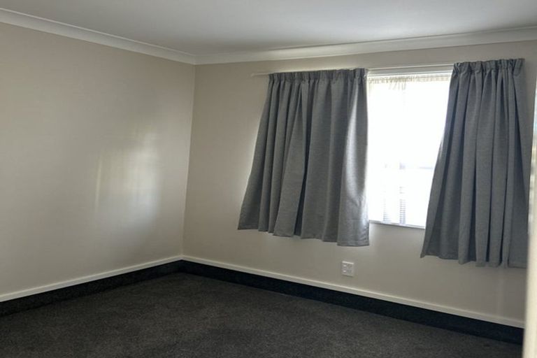 Photo of property in 14-16 Mako Mako Road, Levin, 5510