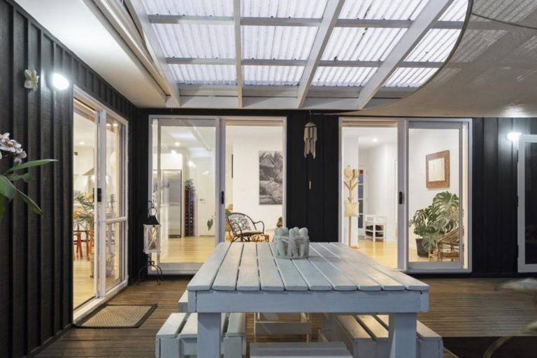 Photo of property in 1021a Papamoa Beach Road, Papamoa Beach, Papamoa, 3118