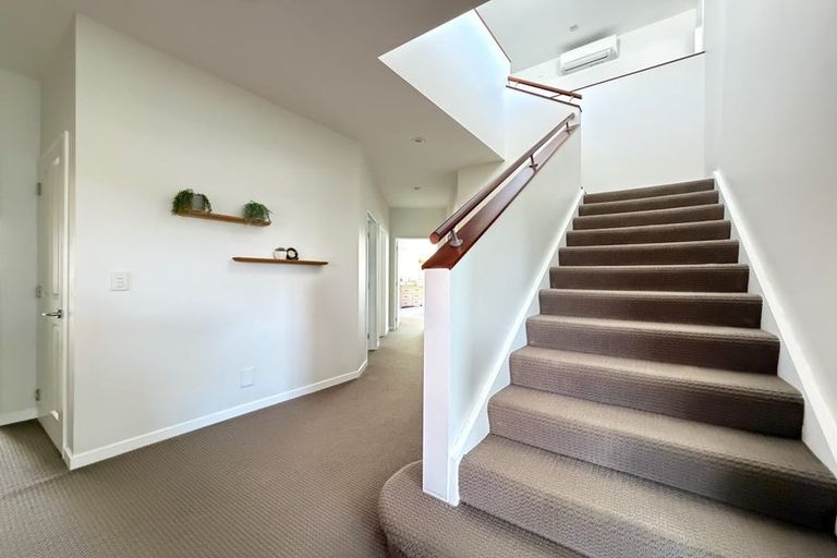 Photo of property in 43 Furlong Crescent, Churton Park, Wellington, 6037