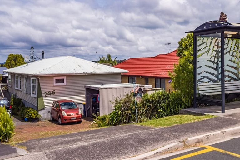 Photo of property in 246 Wairau Road, Glenfield, Auckland, 0627