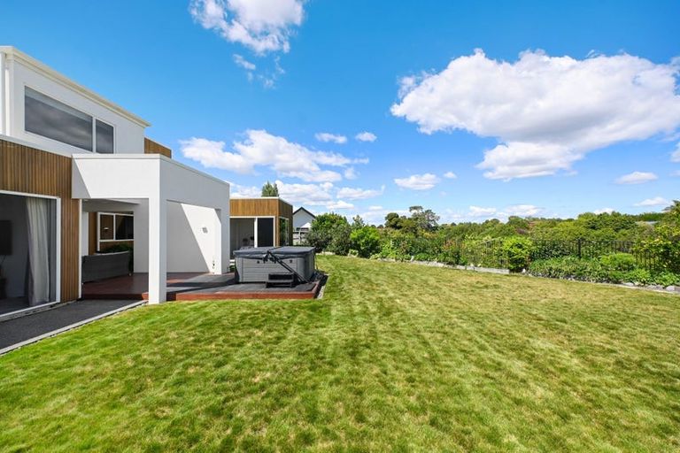 Photo of property in 33 Roy Hilton Drive, Flagstaff, Hamilton, 3210